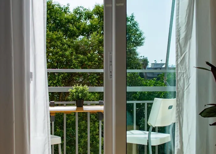 48, Cozy In Center Appartement Kalamata